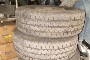 cerchi più ruote furgone Renault trafic