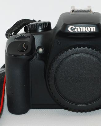 fotocamera reflex Canon EOS 1000D 2462 scatti 