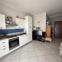 Bilocale+Box Auto Pressi Metropolitana MAV444