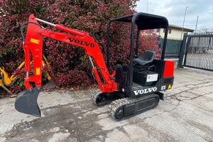 E230 - Mini escavatore 15 q PEL JOB EC15