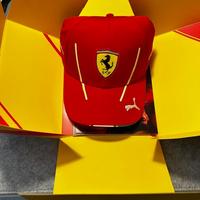 cappellino Ferrari  con kit scuderia