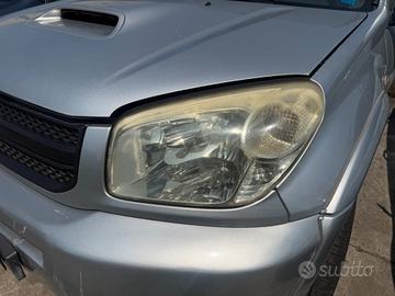 fanale anteriore sx toyota rav 4 anno 2004