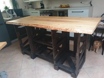 Grande tavolo rustico artigianale in legno