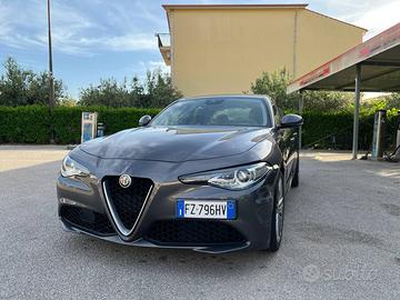 Alfa Romeo Giulia 2.2 JTDM 160CV Business (2019)