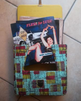 LOTTO 22 DISCHI IN VINILE 45 giri 7" + VALIGETTA