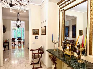 Appartamento di 175 m² con 5 locali e box auto a M