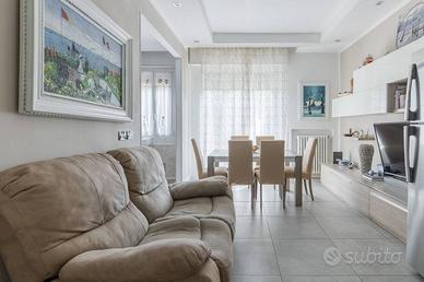 Appartamento di 90 m² con 4 locali a Bologna