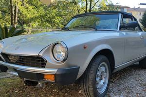 FIAT 124 spider - 1982