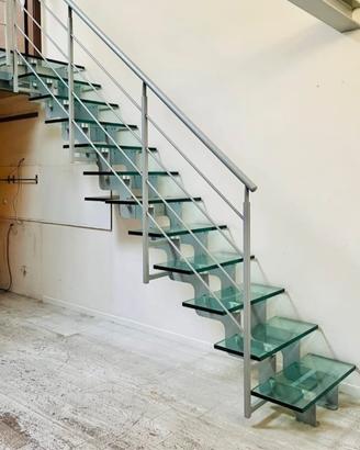 scala design acciaio e vetro 