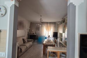 Appartamento con 6 locali 2 bagni 100mq