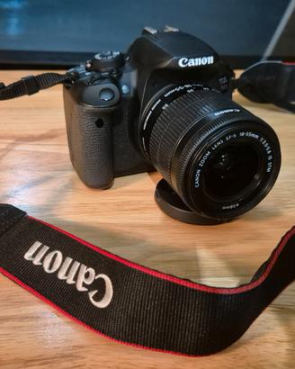 Fotocamera REFLEX Canon 700D