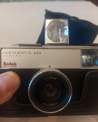 Kodak Instamatic 233 Vintage + Box Flash