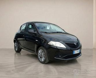Lancia Ypsilon 1.0 Hybrid 70cv Gold