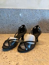 scarpe da donna con tacco taglia 41