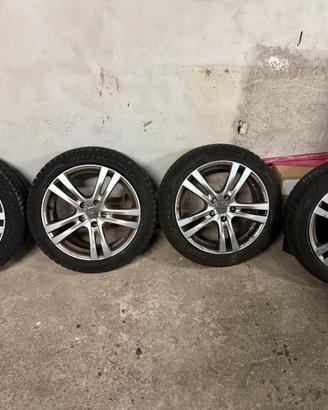 Cerchi Audi A3 225/45/R17 con gomme invernali