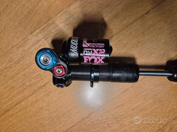 Fox DHX2 factory 225x75 anno 2024
