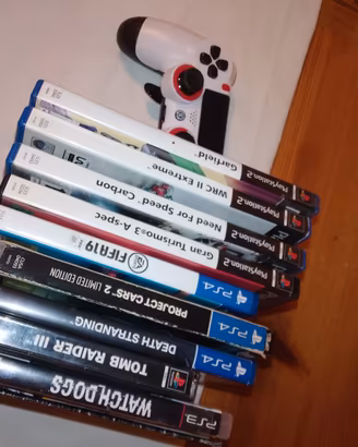 Lotto videogiochi PlayStation PS1 PS2 PS4
