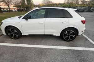 Audi Q3 Suv