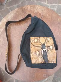 borsa a tracolla con pelle di serpente 