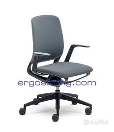 Seduta  Sedus Se-Motion cuscini grigio scocca nero