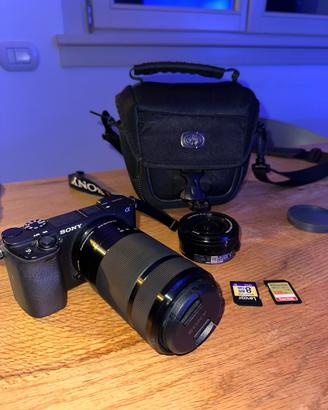 SONY A6400 + 2 obiettivi 16-50 mm e 18-135 mm