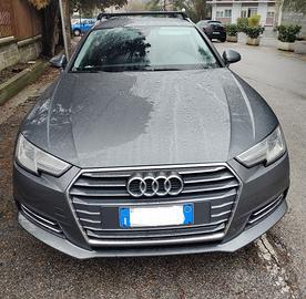 Audi A4 Avant Cambio Auto 150cv 2017 gancio traino