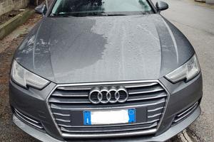 Audi A4 Avant Cambio Auto 150cv 2017 gancio traino