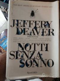 Libro intitolato Notti senza sonno