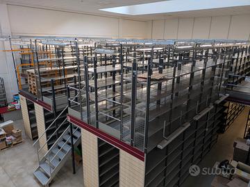 Impianto scaffalature industriali + soppalco