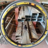 ruota anteriore in carbonio cosmic 