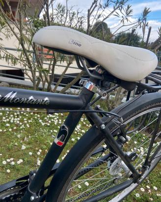 Bicicletta city bike marca Montante by Maserati
