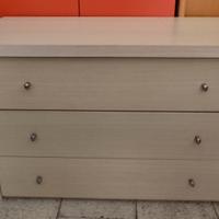 cassettiera in legno 