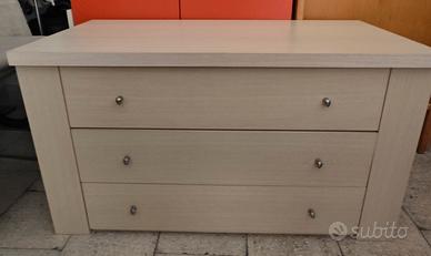 cassettiera in legno 