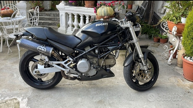 Ducati monster 750