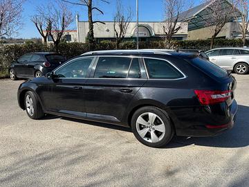 Skoda Superb SW 1.6 Executive