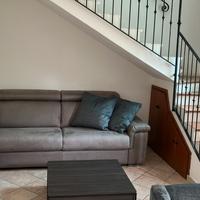 Divano letto e due poltrone nuovi