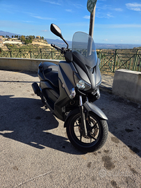 Yamaha Xmax