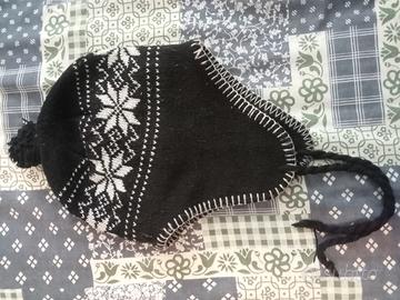 Cappello paraorecchie