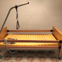 Letto elettrico, barre laterali, asta e materasso