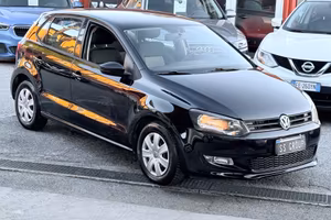 Polo 1.2 5 porte Trendline ( 70 mila km )