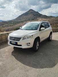 Toyota RAV 4 exsclusive 4x4 condizioni perfette 