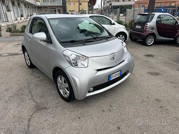 Toyota iQ 1.0 Multidrive
