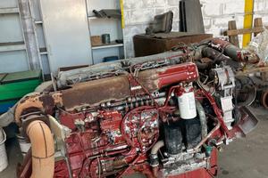 Motore Iveco 330-36 - 190-36 - 240-36 8210.42