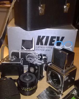 FOTOCAMERA  TRADIZIONALE  KIEW 88  6X6   Pellicola