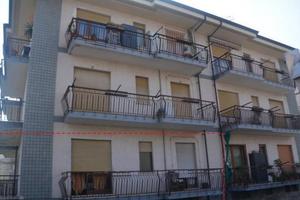 Immobile in asta di 101 m² con 2 locali e box auto
