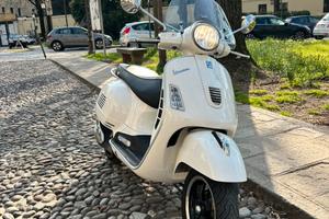 Vespa gts