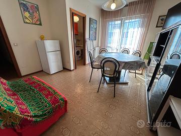 Appartamento bicamere Riviera