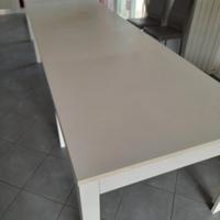  tavolo in buono stato 