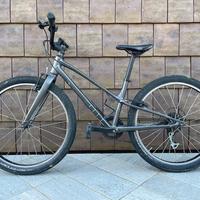 Bicicletta Specialized Jett 24