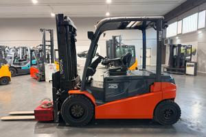 CARRELLO ELEVATORE TOYOTA 40 QUINTALI